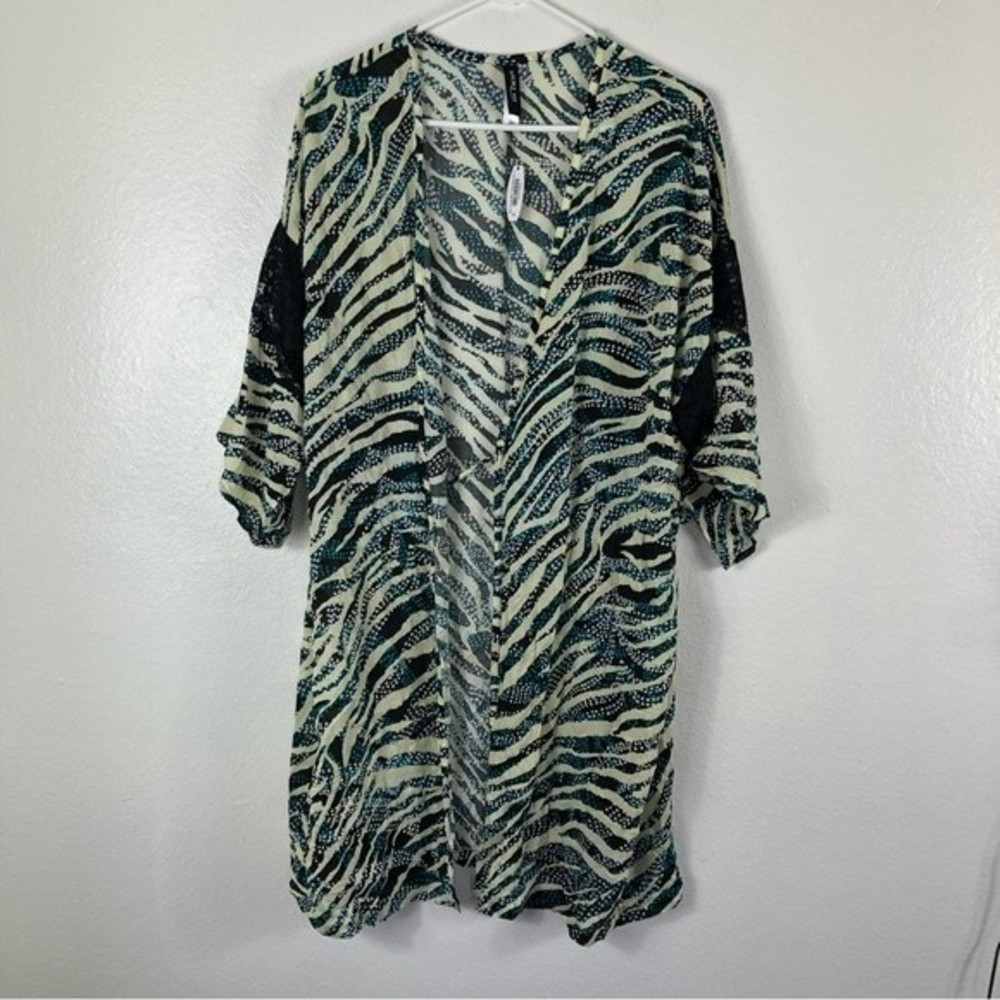 NWT Adore Me Desirae Animal Instinct kimono Robe Size M